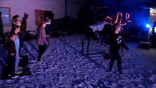 Voltigieren im Schnee Emotionaler Weihnachtsmarkt für Pferd Freddy Walradus Hof Leipzig Knauthain