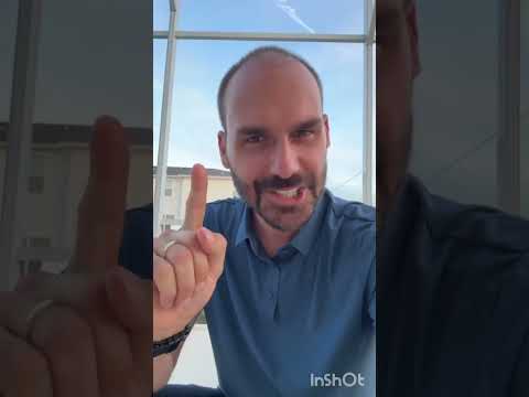 Eduardo Bolsonaro relatando o que Trump está fazendo