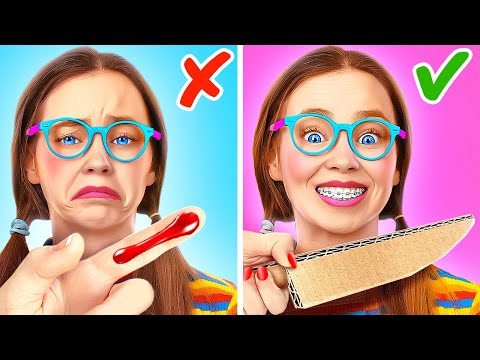 Emergency Cardboard Crafts To Save The Day 🤩 *Mom Builds A Whole House Out Of Paper*
