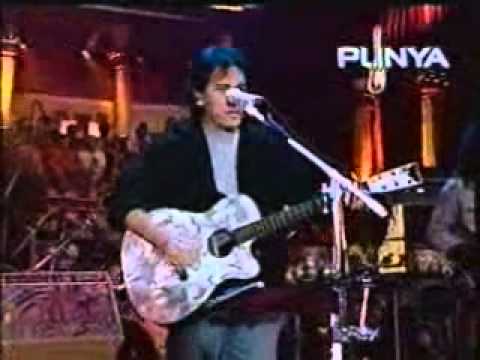 Iwan Fals - Kumenanti Seorang Kekasih (HQ)