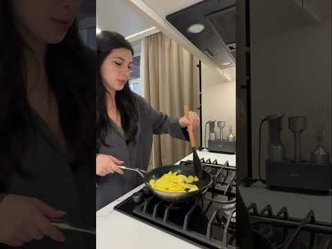 Как он испугался🤣инст:sarkison7