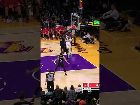 Lakers can’t believe Lebron’s 360 layup ?? #lebronjames #nba #lakers