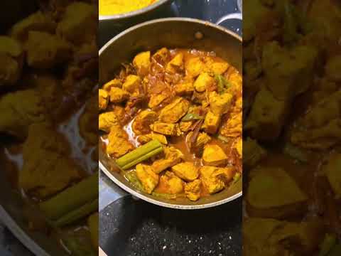 A traditional Sri Lankan fragrant rice, #Lamprais #SriLankanFood #SriLankanCuisine #BananaLeafRice