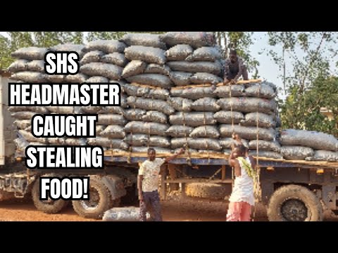 See how this NPP headmaster was caught smuggling food Mahama just provided for SHS students