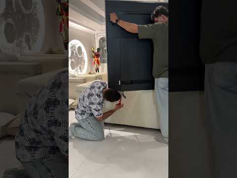 از بانه تا طبقه ۲۱ چیتگر 😬 تحویل سختترین تلویزیون عمرمون ( ۱۰۰ اینچ شیائومی )