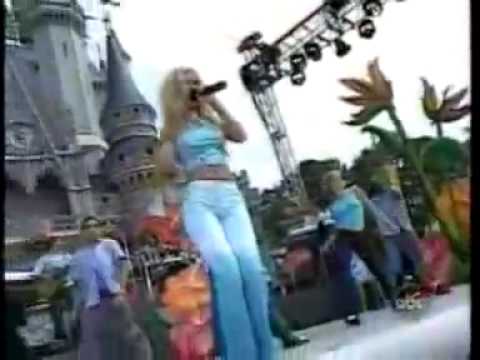 Christina Aguilera   What A Girl Wants Live