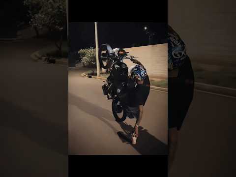 long wheelie #shorts #youtube #youtubeshorts #viral #explore #trending #biker #rider