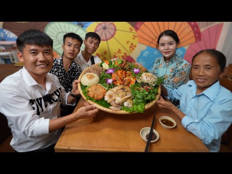 Hưng Vlog - Lần Đầu Thử Thách Mẹ Bà Tân Vlog Ăn Hết Mẹt Gà Khổng Lồ