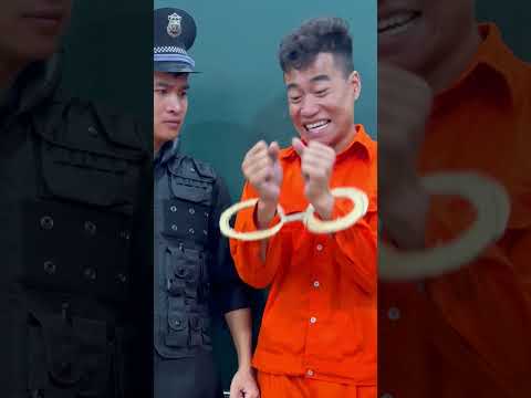 CCS - Còng tay tù nhân || Handcuffs Noob vs Pro vs Hacker #shorts