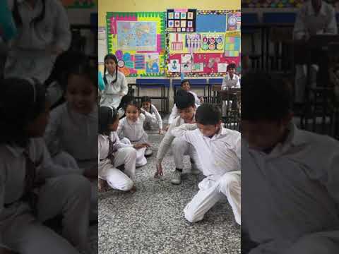passing the Bottle 👌Game ✌️ in Classroom 😃#activites #trending #education #shorts #fun#kumudbharti