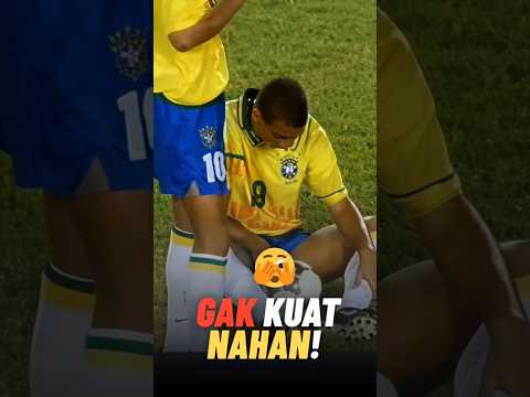 Rahasia Pemain Bola Saat Kebelet Pipis di Pertandingan Resmi #football #ronaldo #faktabola