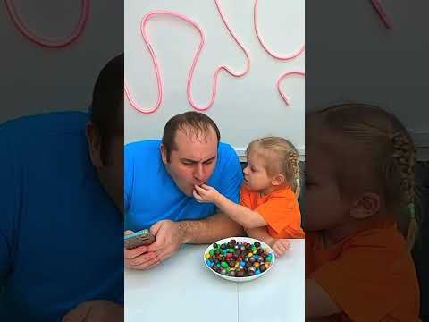 Dad bites baby’s gumball finger 👶❤️💕