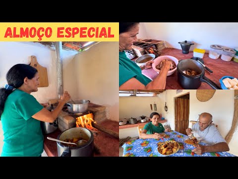 Almoço de Hoje Mão de Vaca com Macaxeira com Pirão de Farinha de Mandioca de Dar Água na Boca