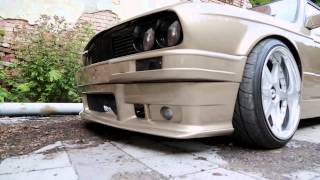 BMW   E30