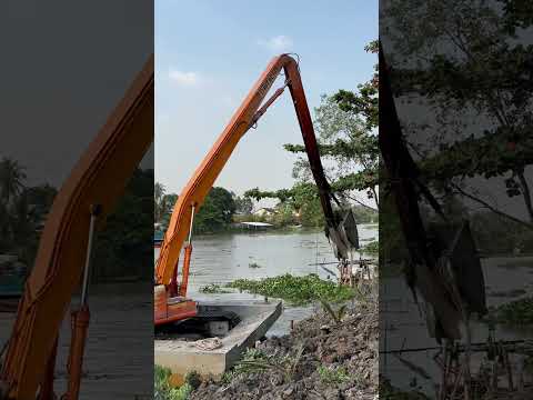 Xe cuốc cần dài