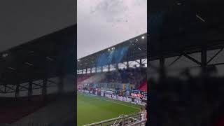 Riesiger blauer Konfetti-Regen in Ingolstadt vom SV Waldhof Mannheim