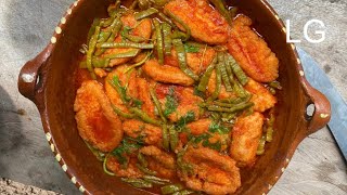Tortitas de Chicharrón con Nopales