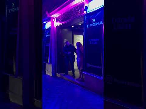 Portero impide una desgracia