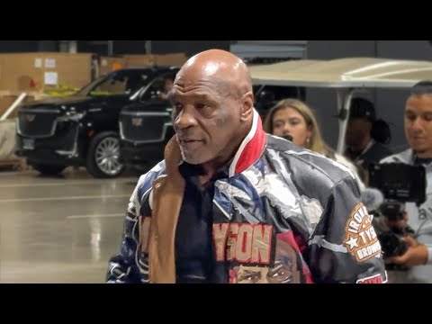 The GOAT Arrives! Mike Tyson’s Enters the Building Before Jake Paul Fight! 🥊⚡