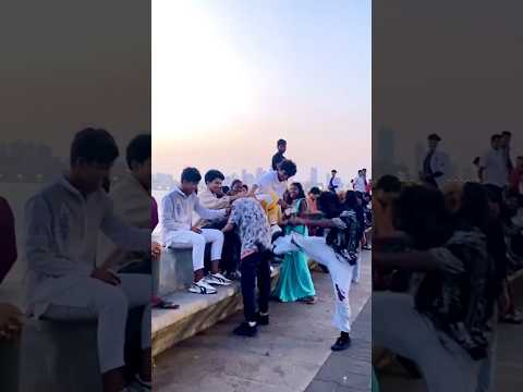 🙏ladki ko dhakkan nhi dena chahie tha🥺 #reaction #youtubeshorts #viral #random #respect #emotion
