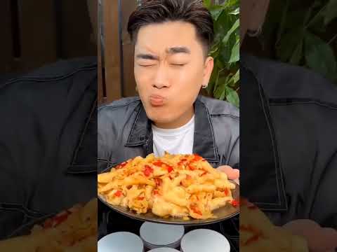 Cho anh tham ăn nếm thử chân gà mù tạt