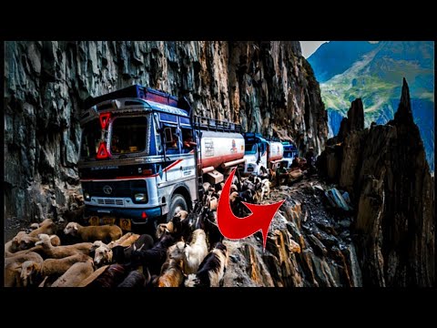 Khatanaak 😱 Top 5 ROADS 🛣️ in the World