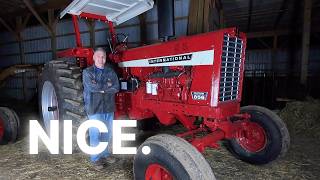 Dressing a Big Beauty - The Farmall 856 Gets Her Sheet Metal