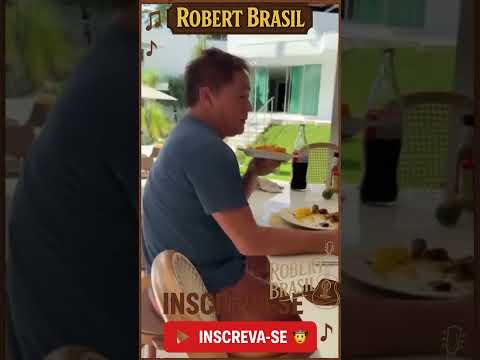 Leonardo foi curar a ressaca com manga… e acabou sendo pego! 😂🥭 #Sertanejo