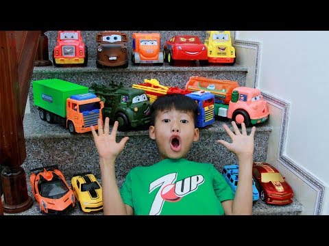 KunKun Playing Cars Toys Playtime for Children