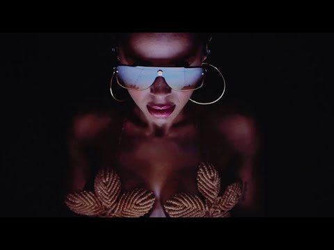 Izzy, WÖRRIES - Adicción (Visual)