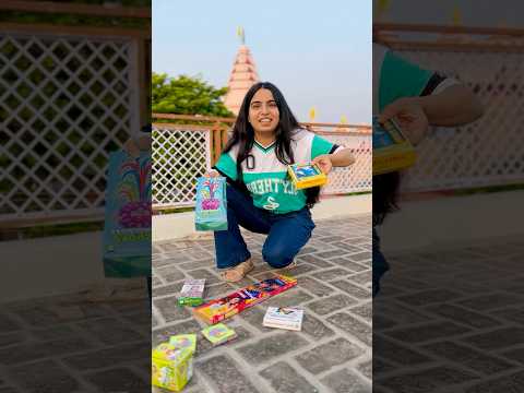 Diwali pe ye patakhe baja ke maza agya 🥳🧨💥 #priyalkukreja #shorts #ytshorts