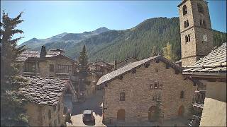 WEBCAM - 17 July 2026 - Your Window To Val d’Isère - A beautiful summer's day in the French Alps