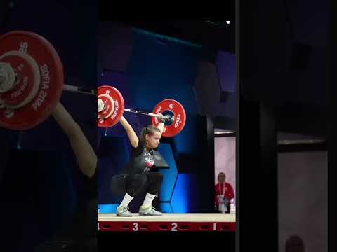 Weight lifting🏋️♀️#motivation #juniorathlete#athlete #women #shortvideo #viralshort #shorts