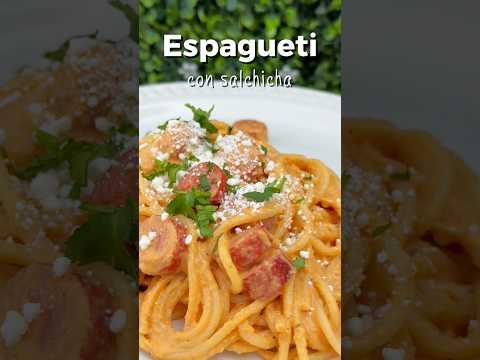 Espagueti con salchicha