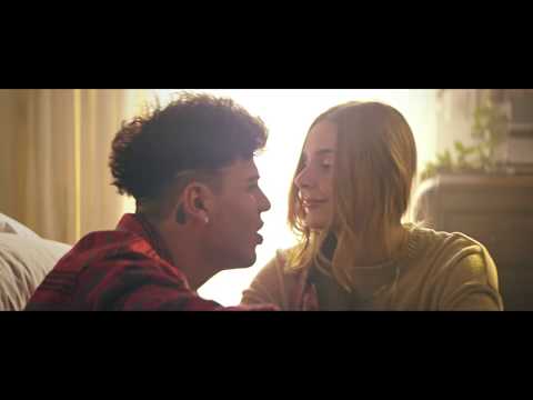 Sebas - Hospedaje (Video Oficial) [Sebastian Villalobos]