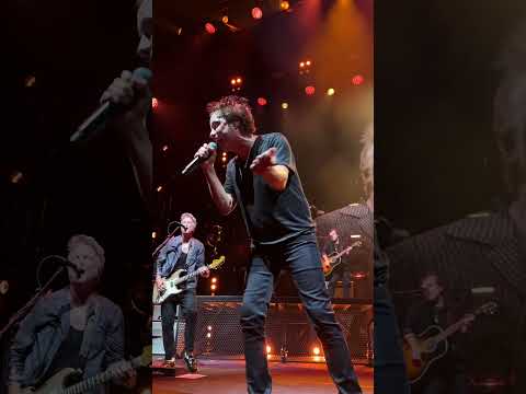 Felt beyond amazing to give Pennsylvania Turnpike its live debut in Florida last night 🛣️