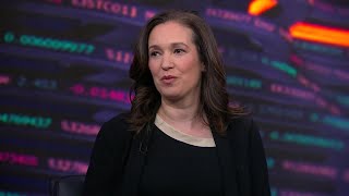 Thumbnail for the video "New York Tax on Cash Home Purchases Close to Collapsing" from Bloomberg Television