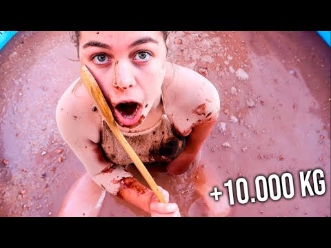 HACEMOS UNA PISCINA  DE COLACAO!!! (+10.000 KG)