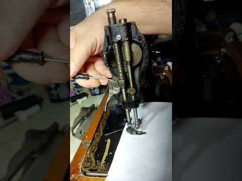 Как отрегулировать прижимную лапку в швейной машинки Подольск, singer