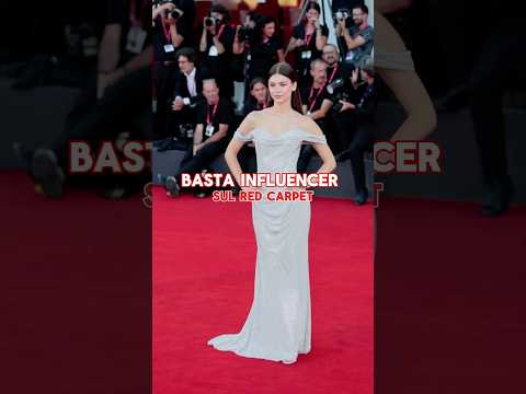 BASTA INFLUENCER SUL RED CARPET! #redcarpet #venezia82 #vlog