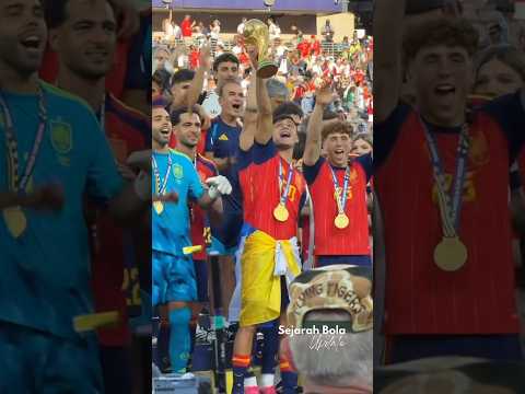 Alasan pemain Barca tak pamer trofi Piala <strong>Dunia</strong> di Camp Nou