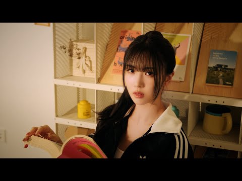유아유(UAU) 'Attitude' Performance Video