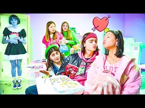 SEORANG GADIS HANTU TELAH MUNCUL DI SEKOLAH BUNNY! APA YANG TERJADI DENGAN PARA REMAJA?