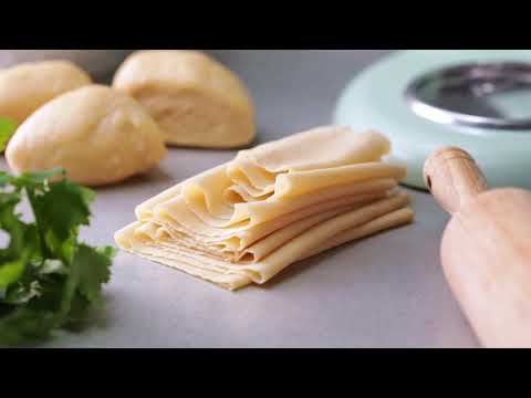 How to Make Authentic Pasta Noodles From Scratch