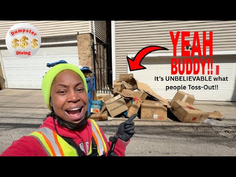 Dumpster Diving | RICH woman DIVORCED Her Husband...& she Left THIS Behind TOO!! 👀😱