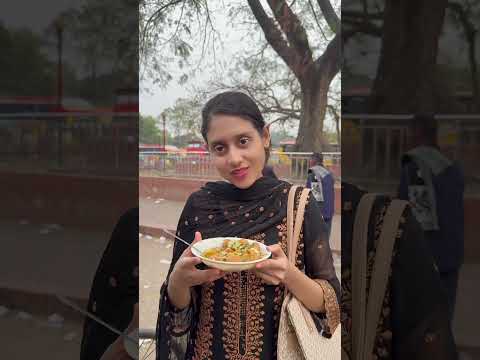 পানিপুরি খায় না আমার বান্ধুবী 😂😂 #comedy #apon #funny