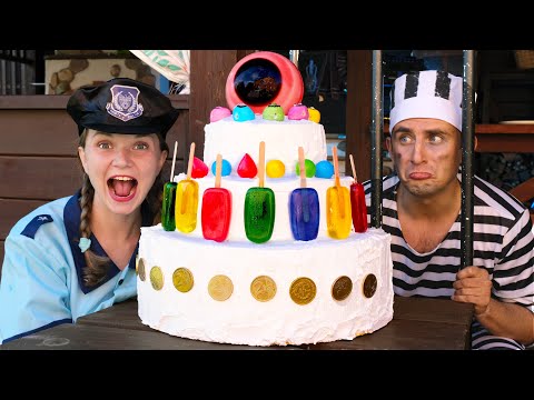 Mukbang Giant Eyeball Jelly Cake 케이크 먹방 챌린지! Candy Cake Decoration