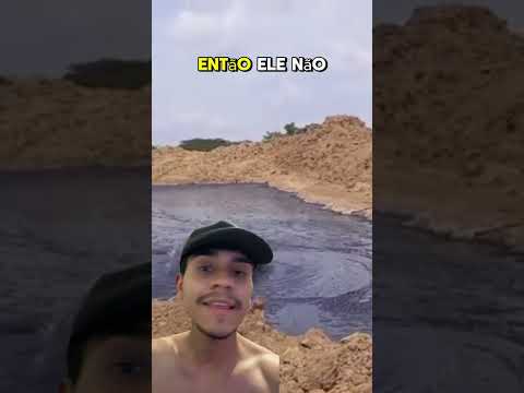 Ele ficou rico 🤑 por cavar um buraco! #petroleo #historia #curiosidades