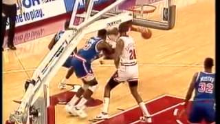 Michael Jordan świetny drybling i potężny wsad