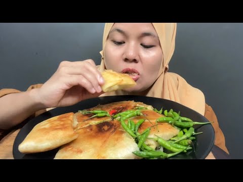 SECUIL MARTABAK AYAM TELUR LALAPAN CABAI HIJAU